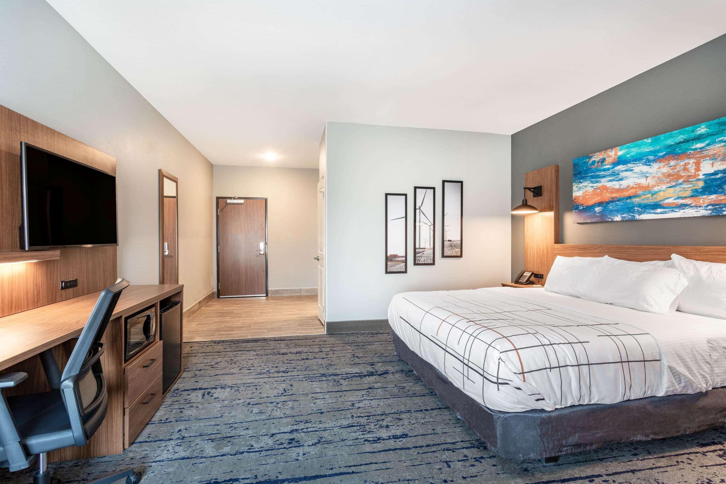 La Quinta Inn & Suites Limon By Wyndham Екстериор снимка
